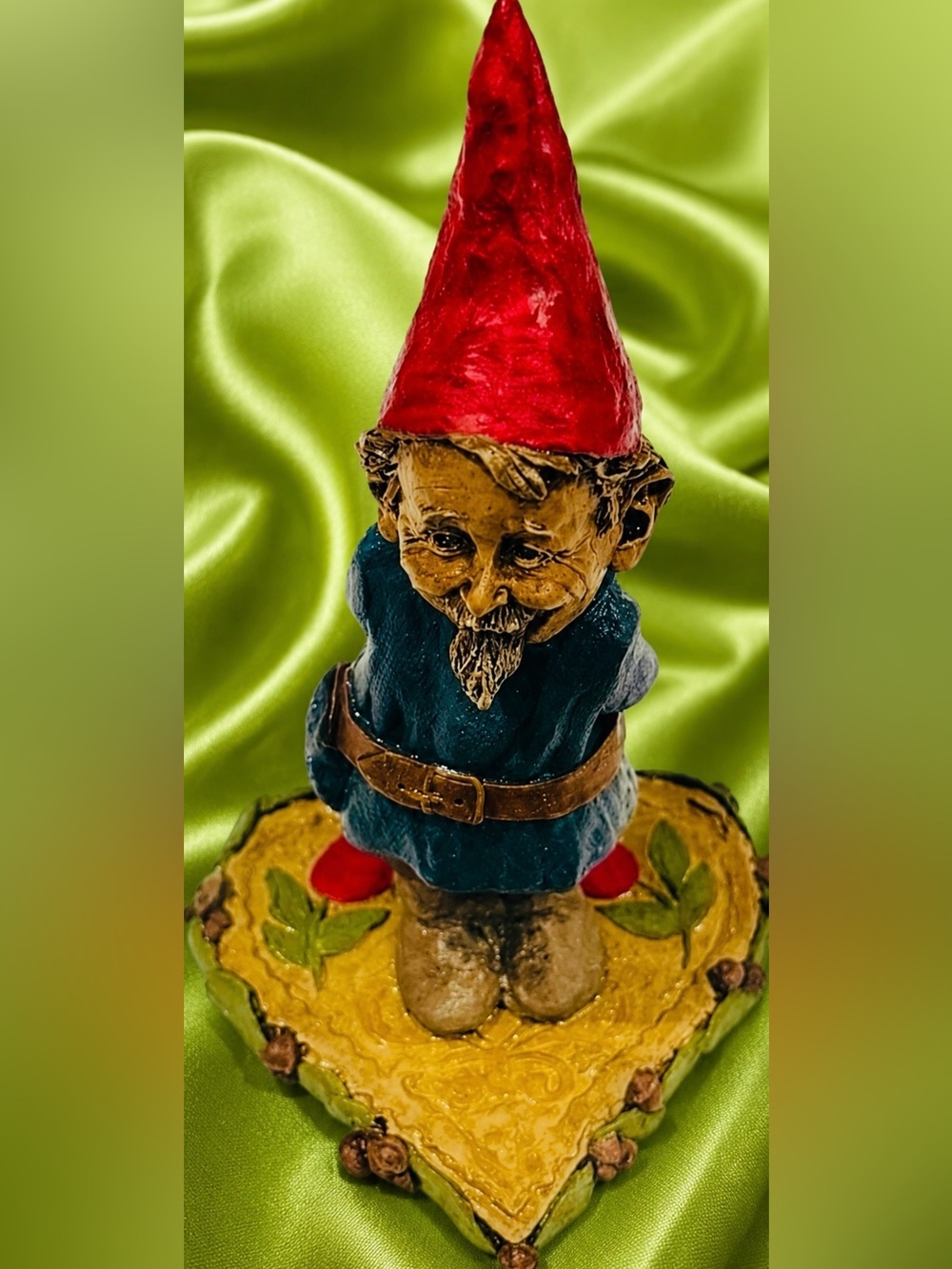Original Vintage Tom Clark Gnome Sculpture Figurine Fine Art Valentine’s Heart